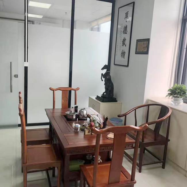 怡遠(yuǎn)發(fā)電機(jī)公司會(huì)客室