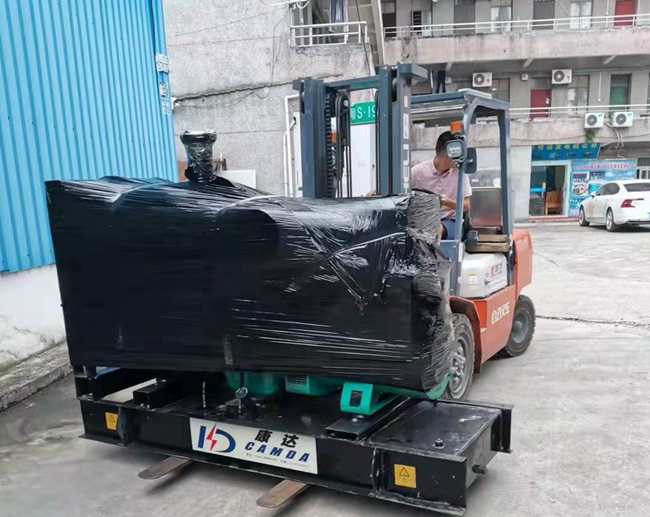 四川成都客戶120kw發(fā)電機出貨