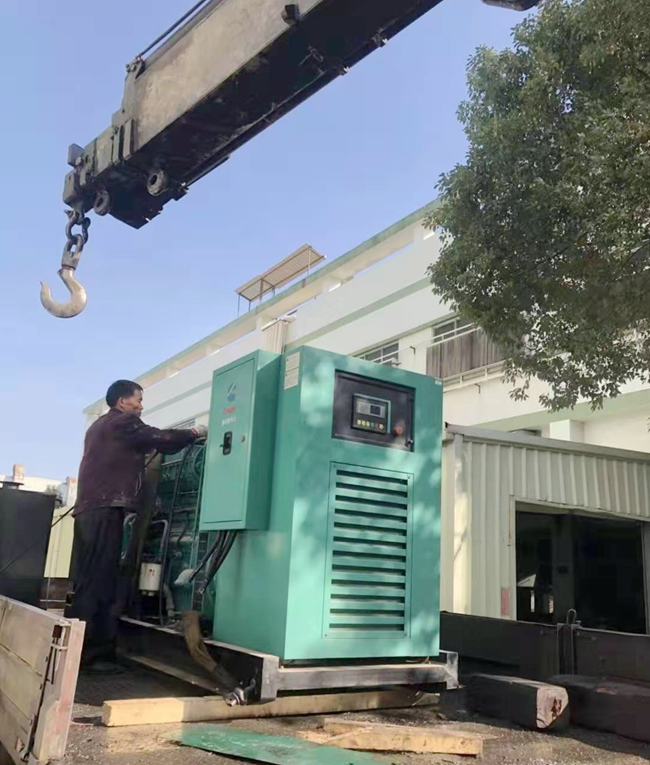東莞二手發(fā)電機(jī)組收購(gòu)現(xiàn)場(chǎng)
